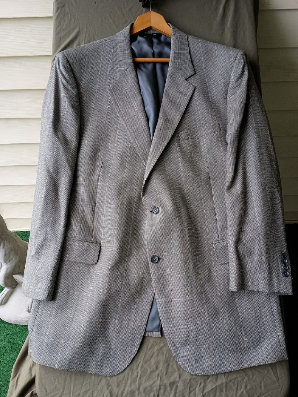 Joseph A Bank Signature Series Blazer Men’s 48L Gray Plaid Wooland Silk Blend